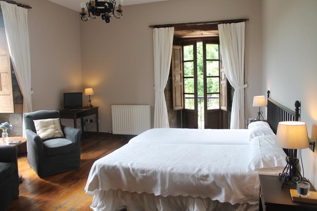 Hotel Palacio Conde Toreno サラス 部屋 写真
